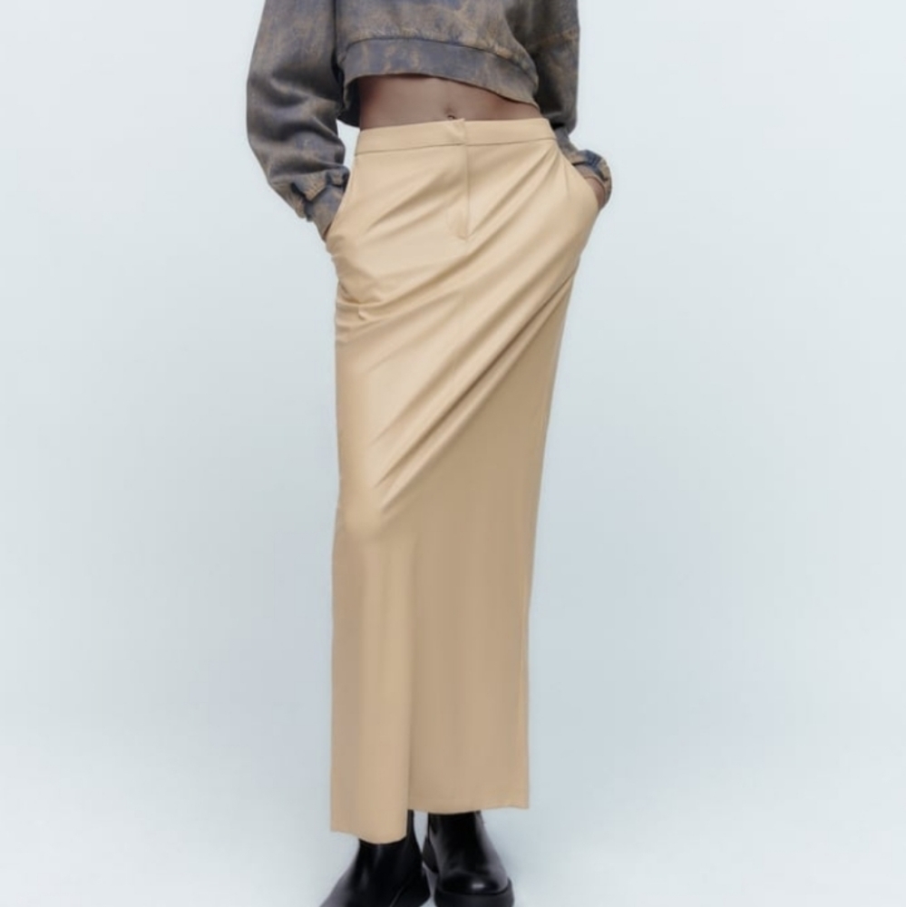ZARA Faux leather midi skirt Sz-M